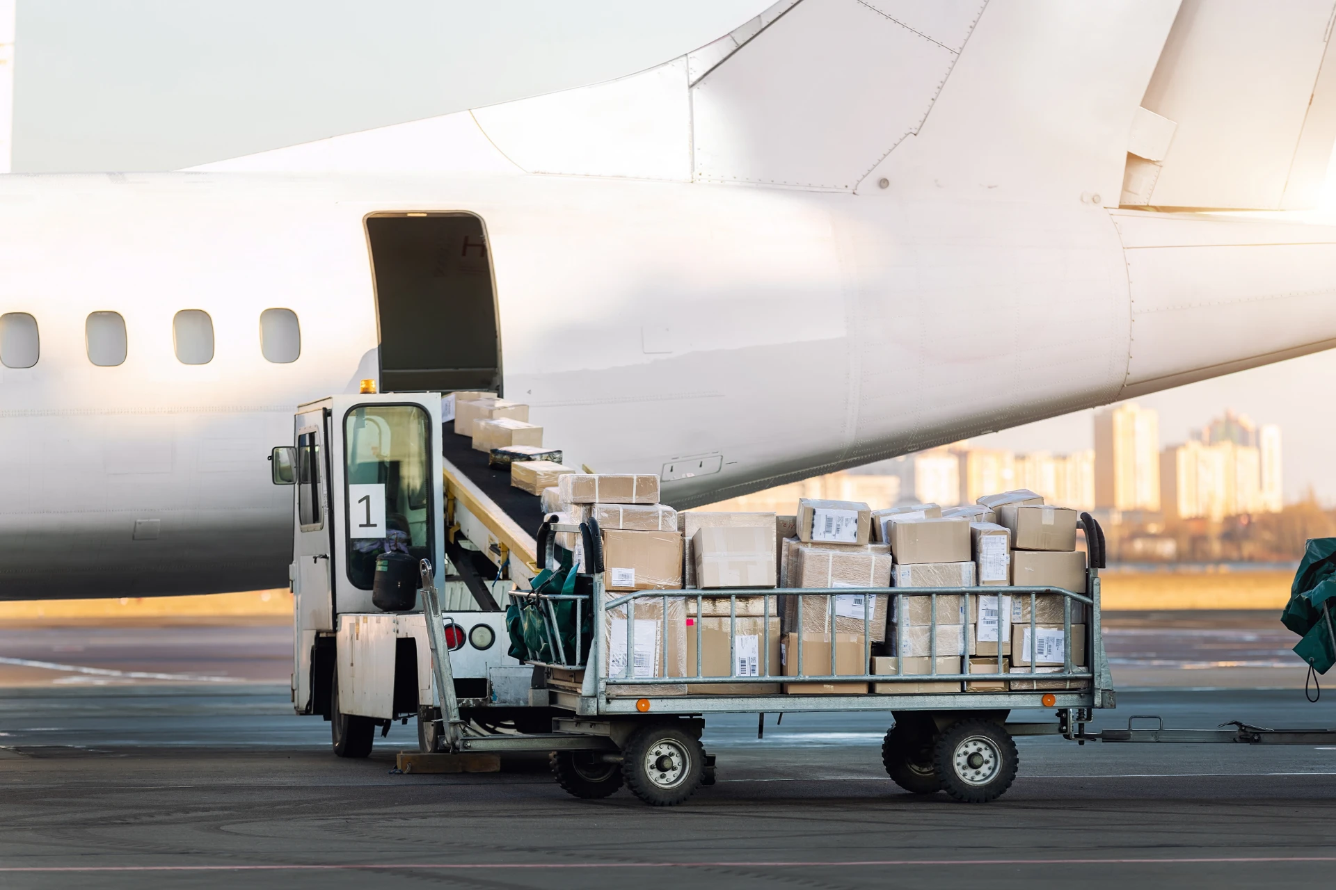 close-up-detail-view-of-cargo-cart-trolley-full-wi-2025-01-10-06-14-28-utc